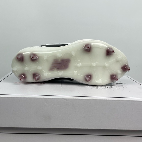 New Balance Black FuelCell Romero Duo Comp Wide Softball Cleats - Picture 8 of 11